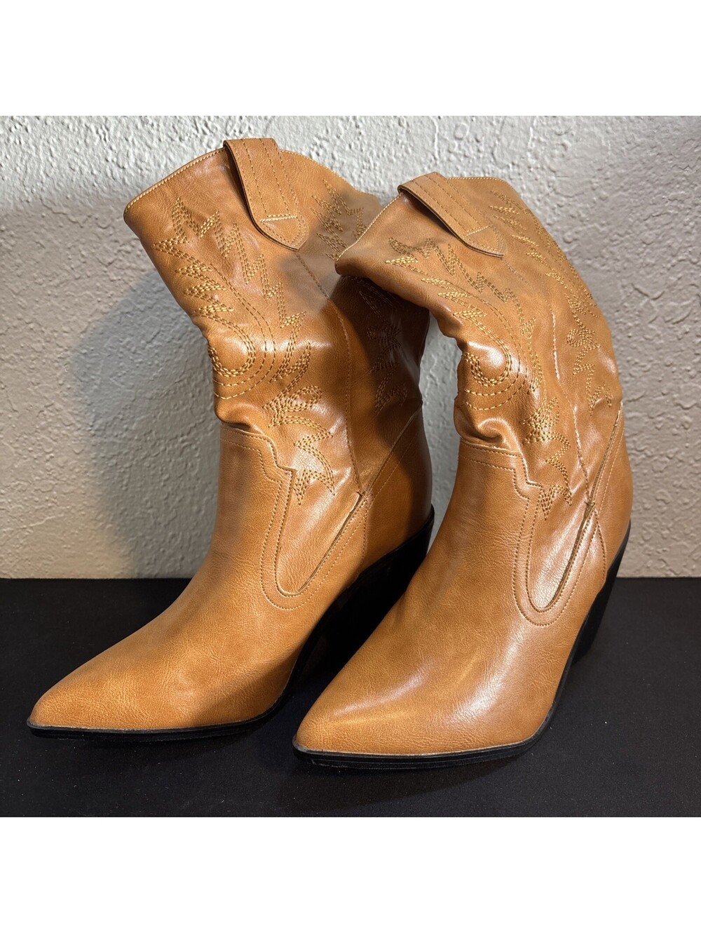 Women's Western Cowboy Boots Tan Pointed Toe Mid-Calf Cowgirl Boots Size 6.5